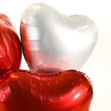 Heliumballon in a Box - Bloody Heart